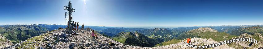 09 07902 Panoramica dal Pizzo Arera.jpg
