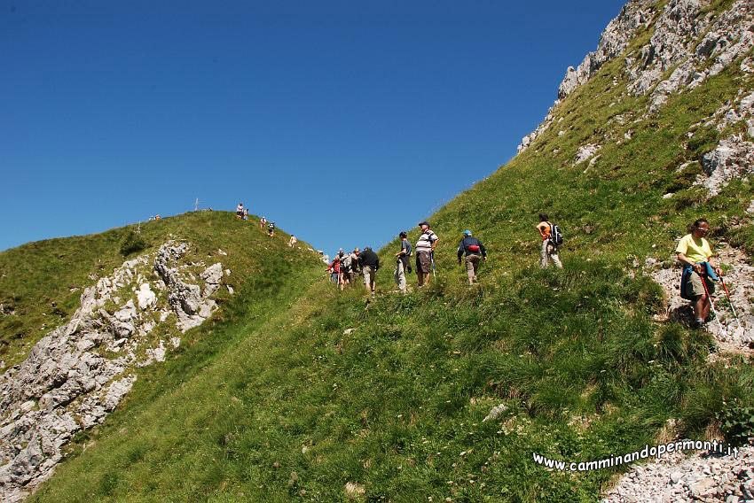 09 08048 Verso la Bocchetta di Corna piana.JPG